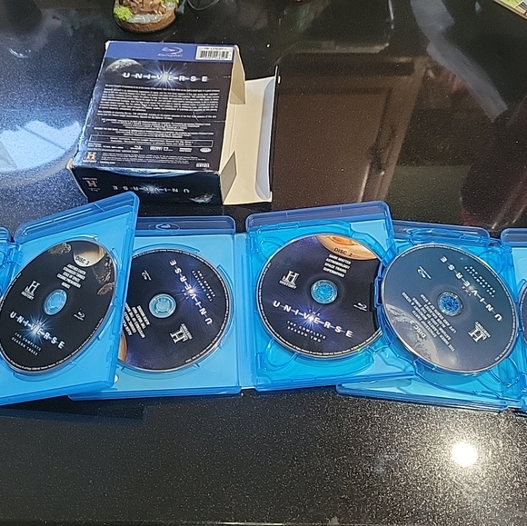 The Universe: The Complete Seasons 1-3 (Blu-ray Disc, 2009, 10-Disc Set) - Picture 5 of 6